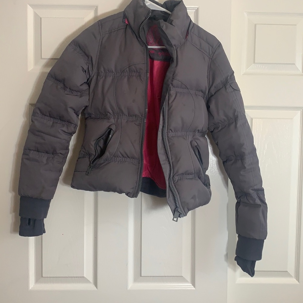 XS Women’s/Kid’s L Lululemon Gray Puffer Jacket